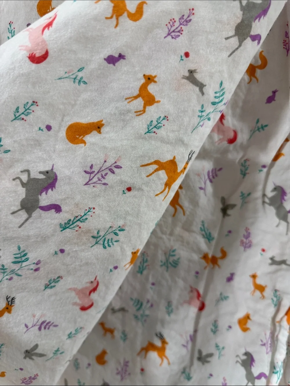 4 Pillowfort Kids White Unicorn & Fox Print crib sheet+ 2 flat sheets + pillow